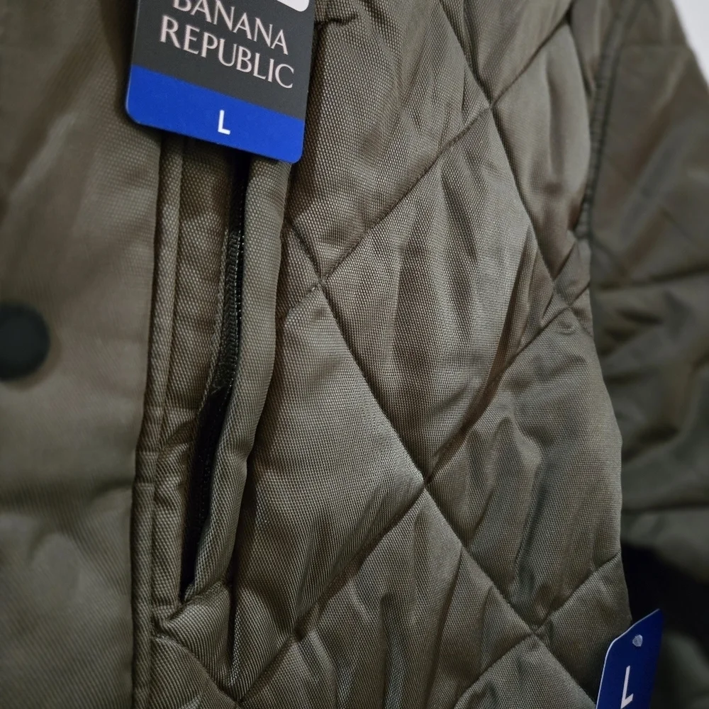 NWT Banana Republic Men’s Quilted Bomber Jacket, Green